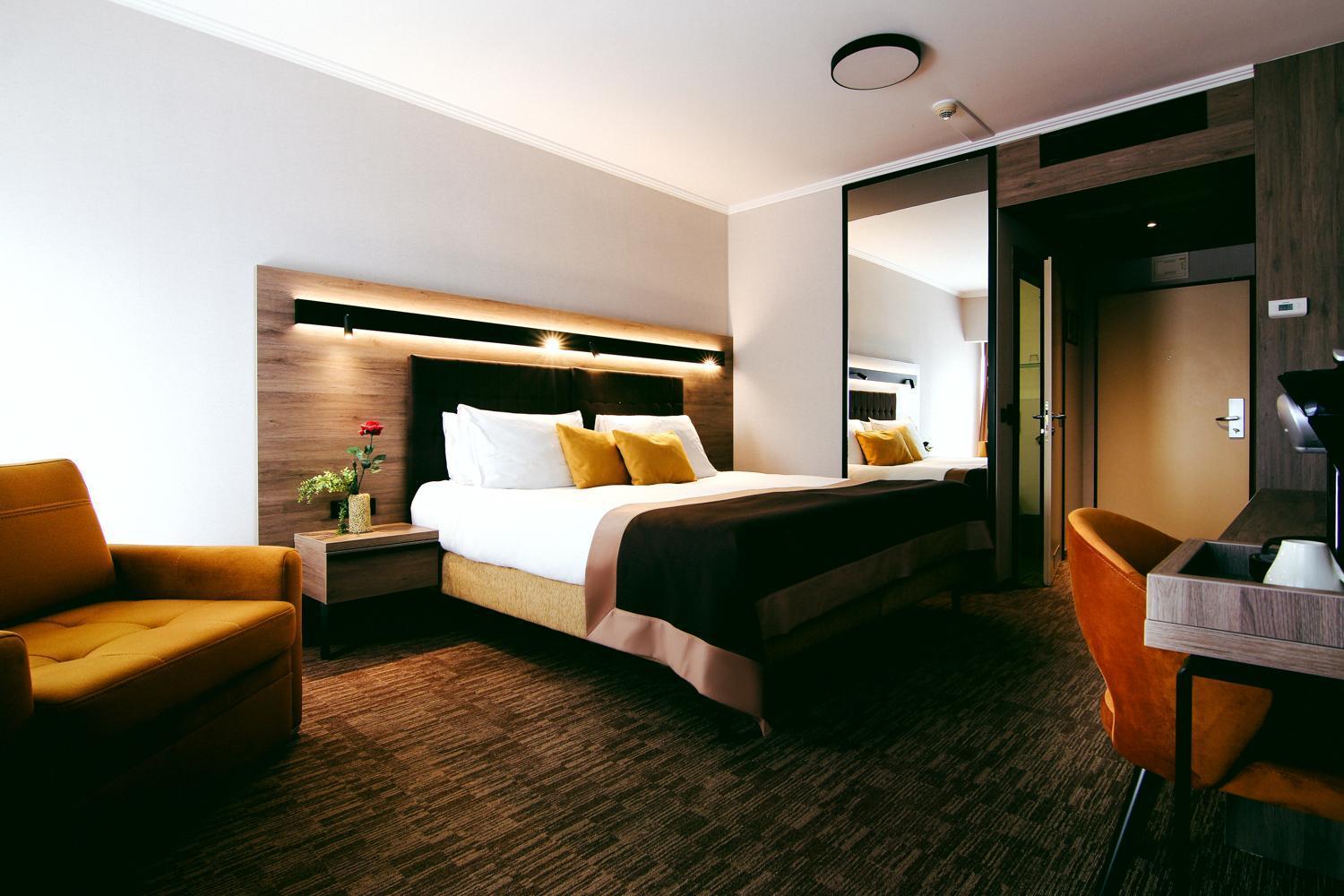 Vivat Hotel 5*