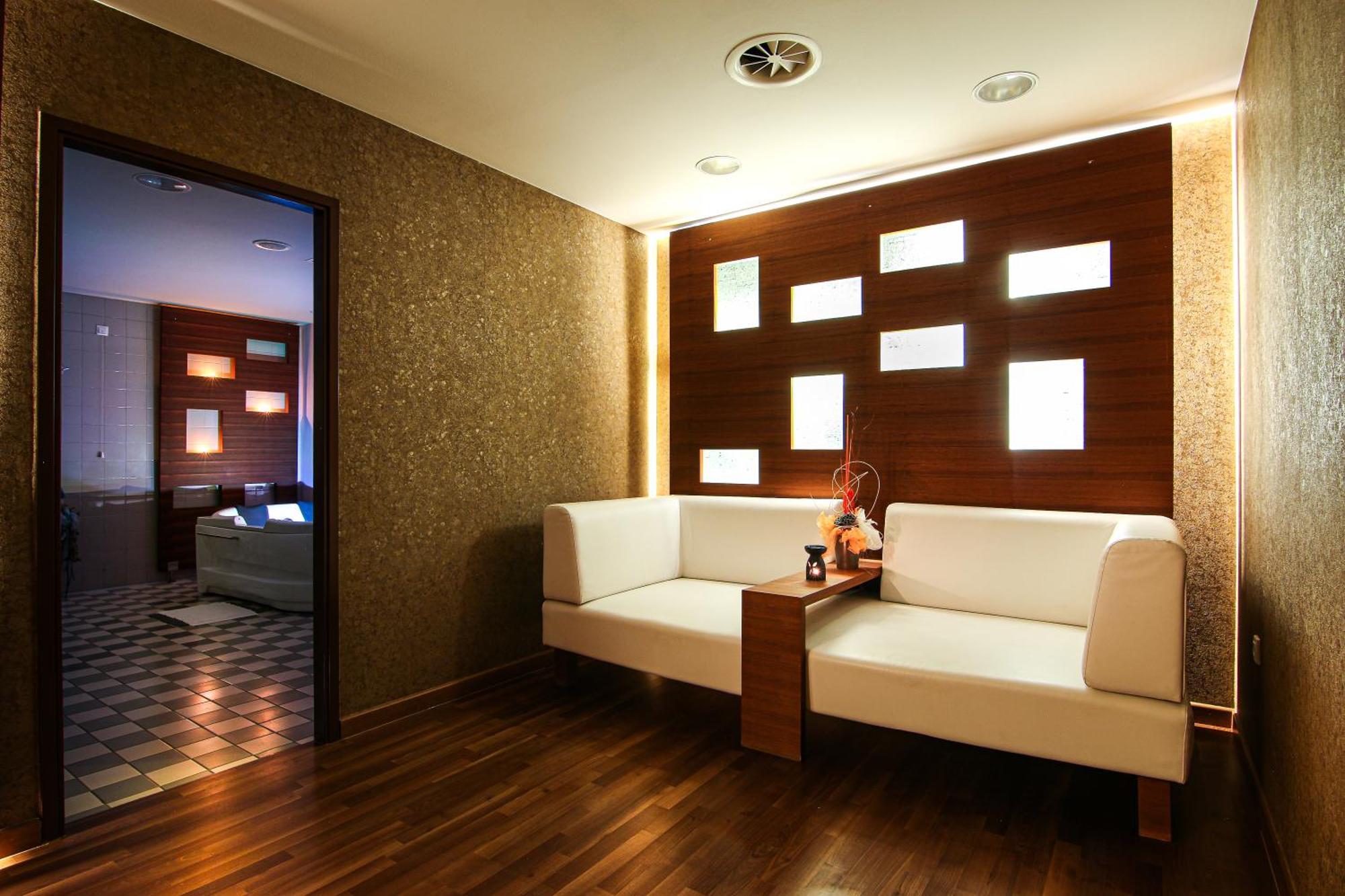 Vivat Hotel 5*